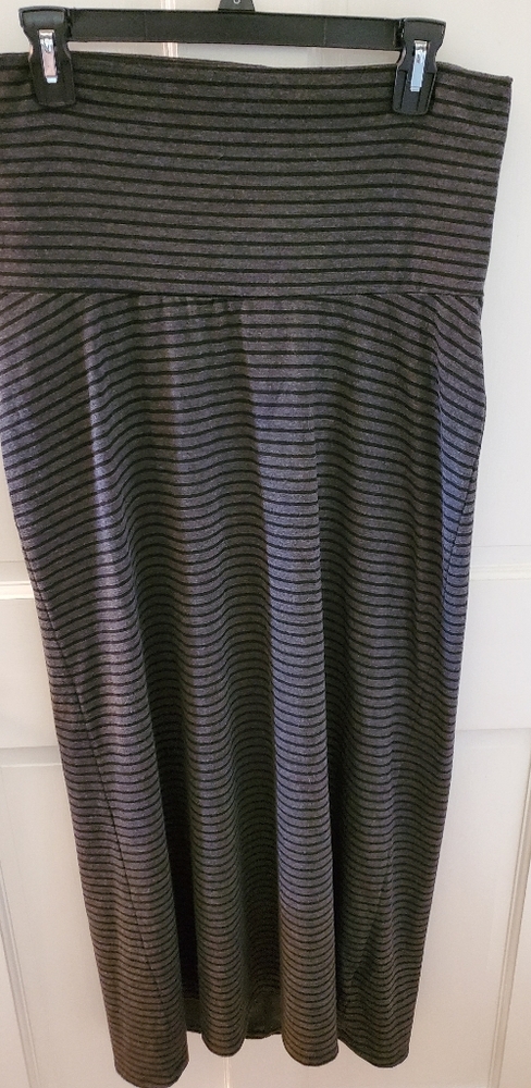 Maternity maxi skirt